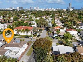 740 SW 7th Ave, Hallandale Beach FL 33009