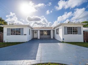 740 SW 7th Ave, Hallandale Beach FL 33009