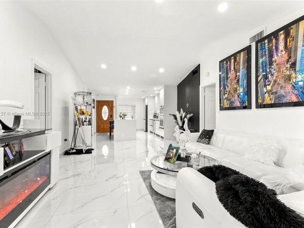 13411 SW 116th Pl, Miami FL 33176