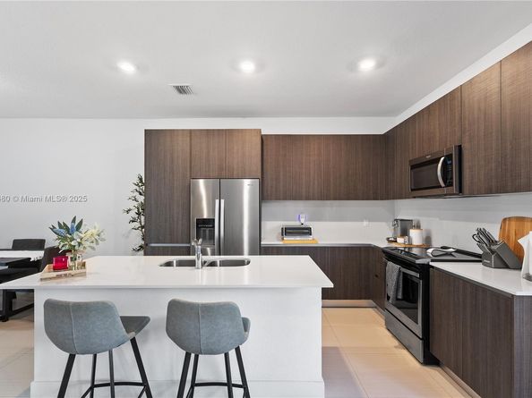 500 SW 91st Ave, Miami FL 33174