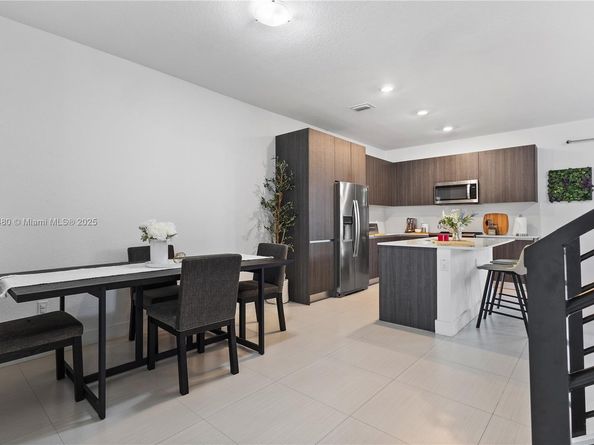 500 SW 91st Ave, Miami FL 33174