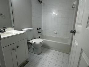 2421 NW 56th Ave 2102, Lauderhill FL 33313
