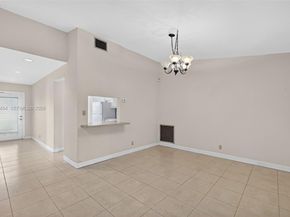 10424 NW 70th Ct, Tamarac FL 33321