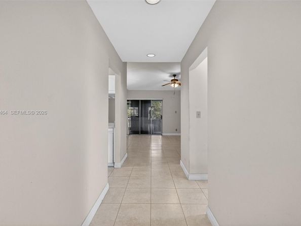 10424 NW 70th Ct, Tamarac FL 33321