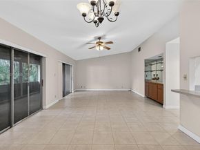 10424 NW 70th Ct, Tamarac FL 33321