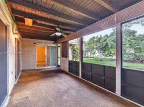 10424 NW 70th Ct, Tamarac FL 33321