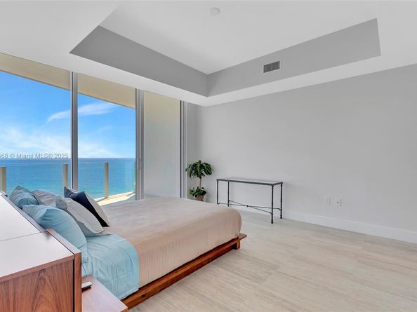 525 N Fort Lauderdale Beach Blvd 802, Fort Lauderdale FL 33304