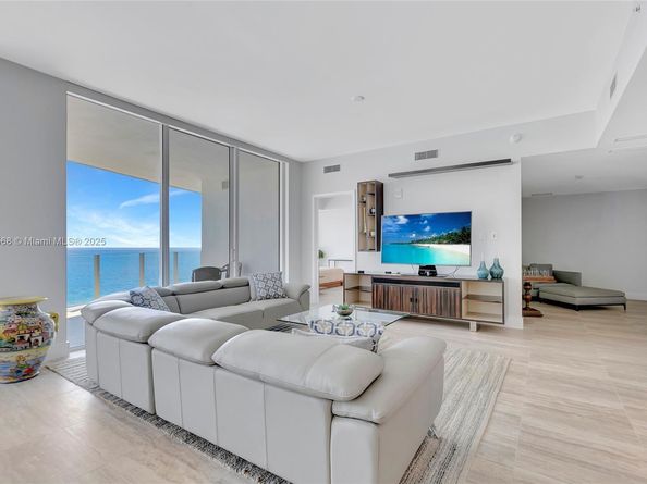 525 N Fort Lauderdale Beach Blvd 802, Fort Lauderdale FL 33304