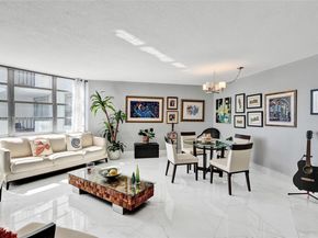 2750 NE 183rd St 2412, Aventura FL 33160