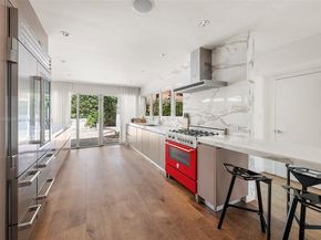 2701 N Bay Rd, Miami Beach FL 33140