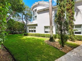 2701 N Bay Rd, Miami Beach FL 33140