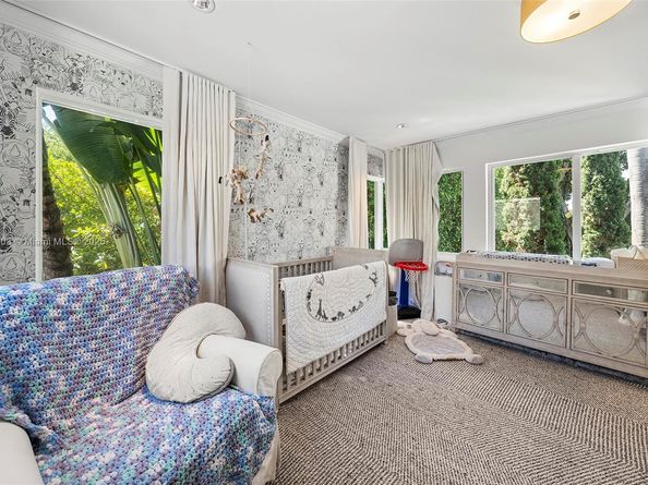 2701 N Bay Rd, Miami Beach FL 33140