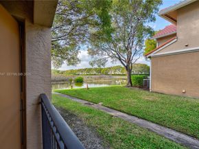 230 SW 117th Ter 11108, Pembroke Pines FL 33025