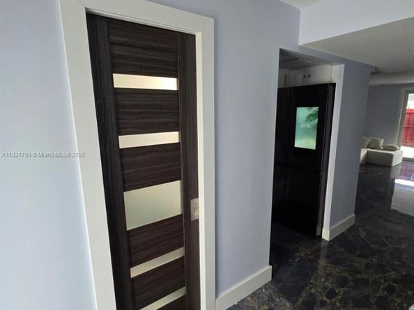 606 NW 107th Ave 11B, Miami FL 33172