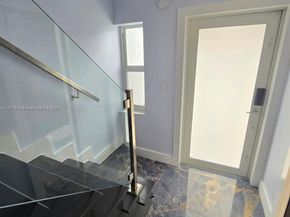 606 NW 107th Ave 11B, Miami FL 33172