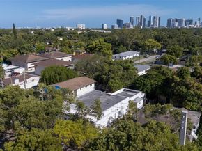 180 NW 59th St, Miami FL 33127