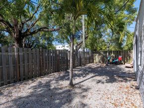 180 NW 59th St, Miami FL 33127