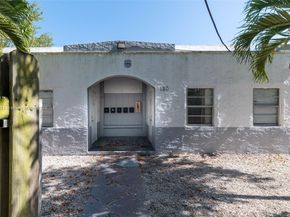 180 NW 59th St, Miami FL 33127