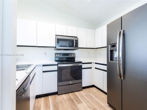 15865 SW 6th Pl 201, Pembroke Pines FL 33027