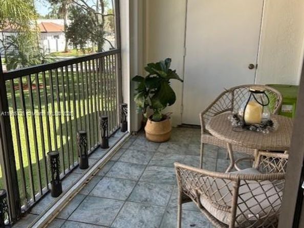 15865 SW 6th Pl 201, Pembroke Pines FL 33027