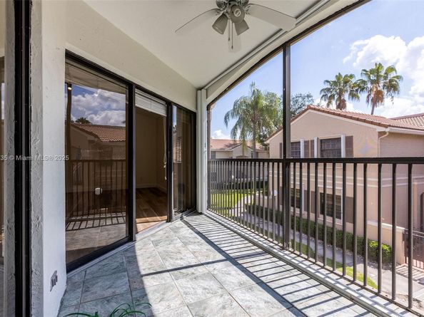 15865 SW 6th Pl 201, Pembroke Pines FL 33027