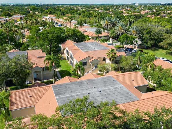 15865 SW 6th Pl 201, Pembroke Pines FL 33027