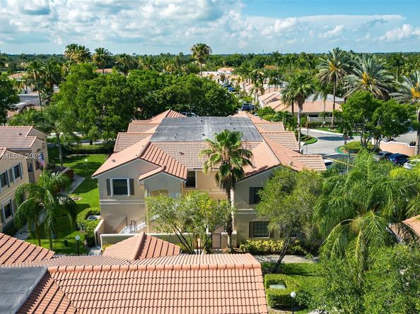 15865 SW 6th Pl 201, Pembroke Pines FL 33027