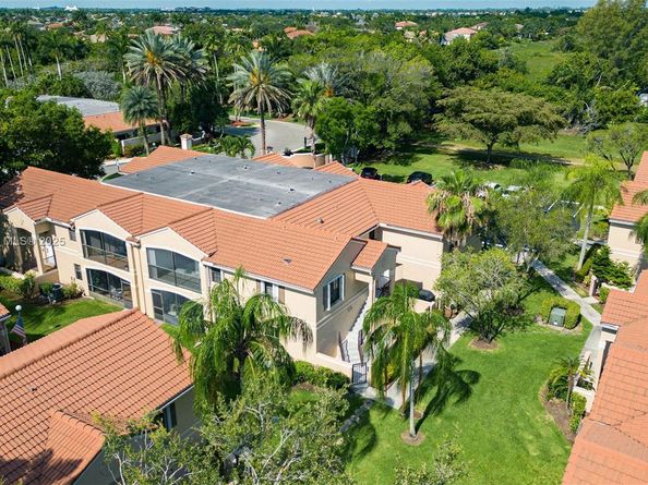 15865 SW 6th Pl 201, Pembroke Pines FL 33027