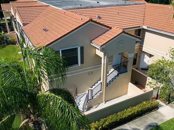 15865 SW 6th Pl 201, Pembroke Pines FL 33027