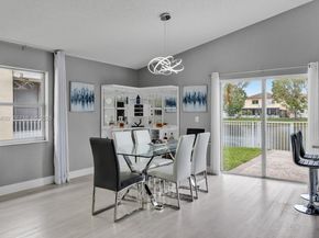 5861 S Sable Cir, Margate FL 33063