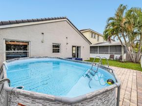 5861 S Sable Cir, Margate FL 33063