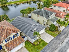 5861 S Sable Cir, Margate FL 33063