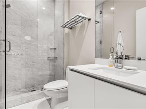 650 NE 32nd St BH6, Miami FL 33137