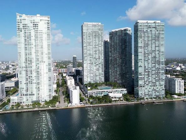 650 NE 32nd St BH6, Miami FL 33137