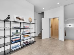 650 NE 32nd St BH6, Miami FL 33137