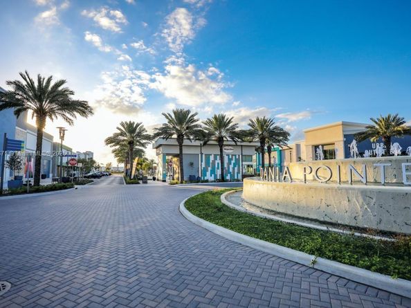 741 SW 2nd Ct, Hallandale Beach FL 33009