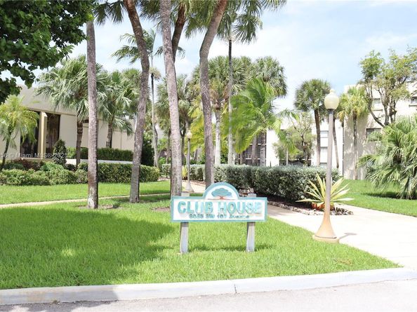 8025 SW 107th Ave 222, Miami FL 33173