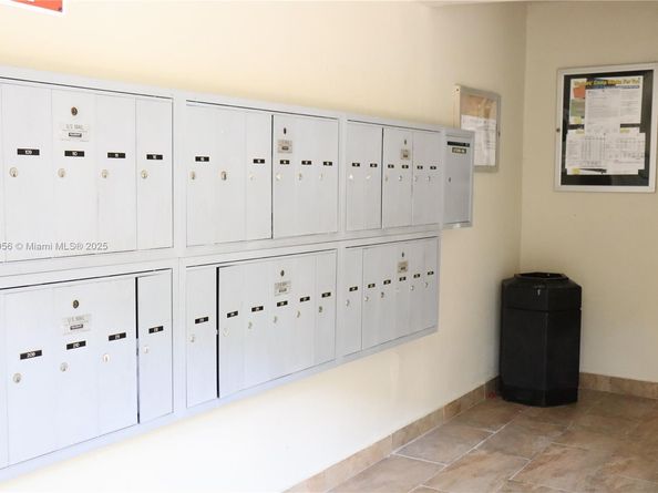 8025 SW 107th Ave 222, Miami FL 33173