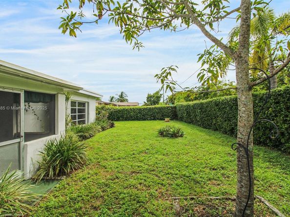 16120 SW 104th Ave, Miami FL 33157