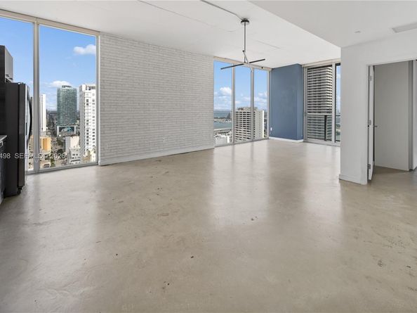 151 SE 1st St 3202, Miami FL 33131