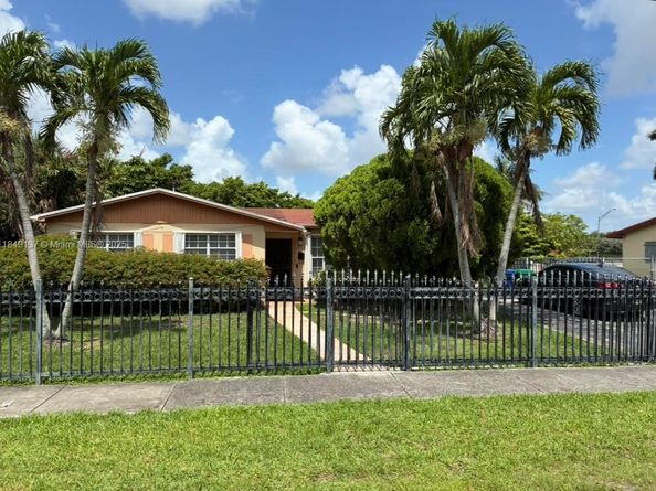 20410 NW 26th Ct, Miami Gardens FL 33056