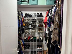 575 W 69th St 205, Hialeah FL 33014