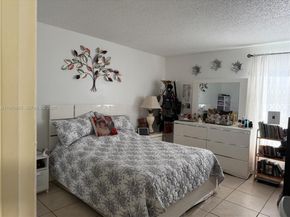 575 W 69th St 205, Hialeah FL 33014