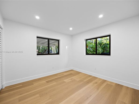 1618 SW 18th St, Miami FL 33145