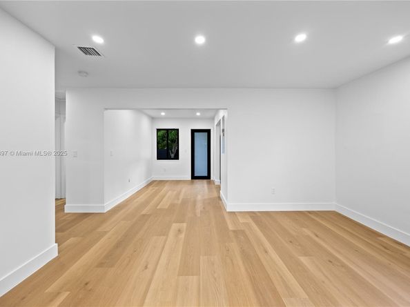 1618 SW 18th St, Miami FL 33145