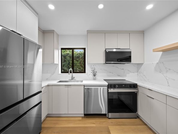 1618 SW 18th St, Miami FL 33145