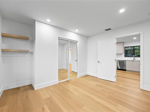 1618 SW 18th St, Miami FL 33145