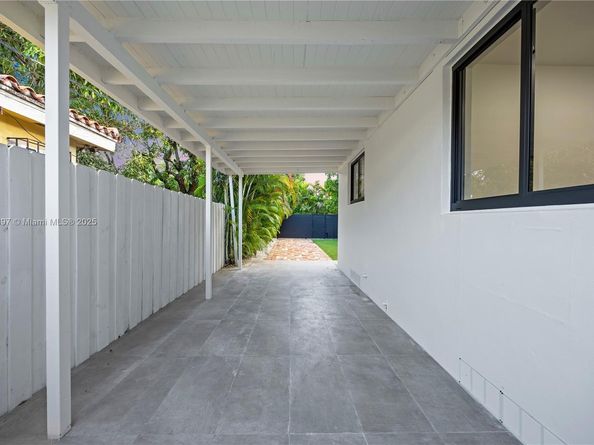 1618 SW 18th St, Miami FL 33145