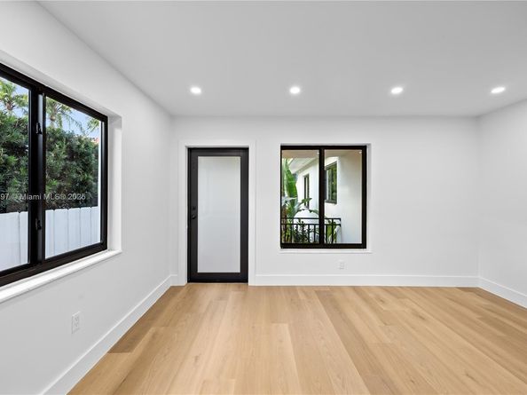 1618 SW 18th St, Miami FL 33145