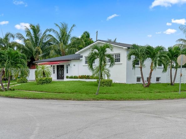18901 NW 10th Ct, Miami Gardens FL 33169